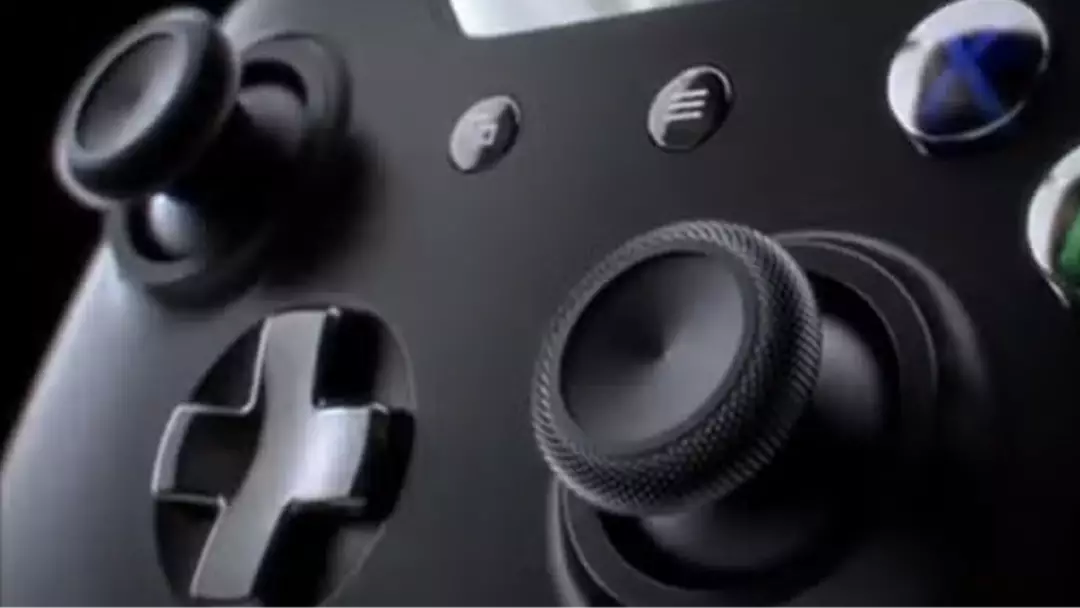 Microsoft Unveils New Pulse Cipher Xbox Controller and Major Software ...